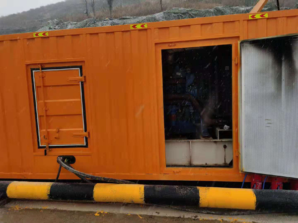 西固发电机出租 柴油发电机组电压低报警怎么办？