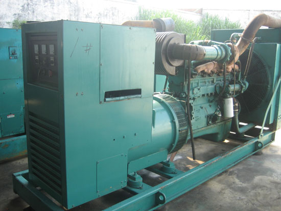 西固租赁发电机- 发电机碳刷磨损的原因是什么