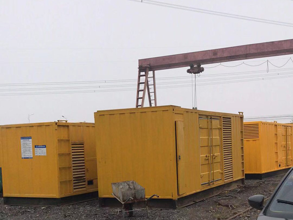 西固100kw柴油发电机组每小时油耗？