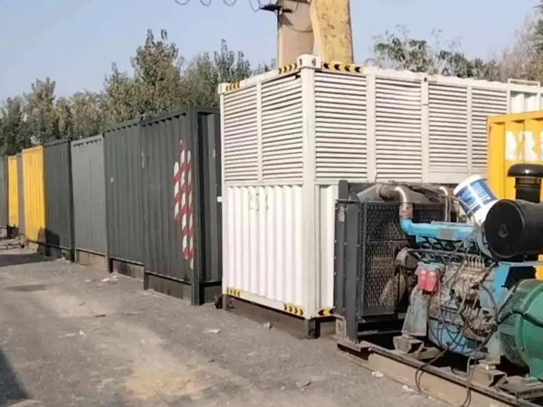 西固200KW柴油发电机机组每小时油耗是多少？